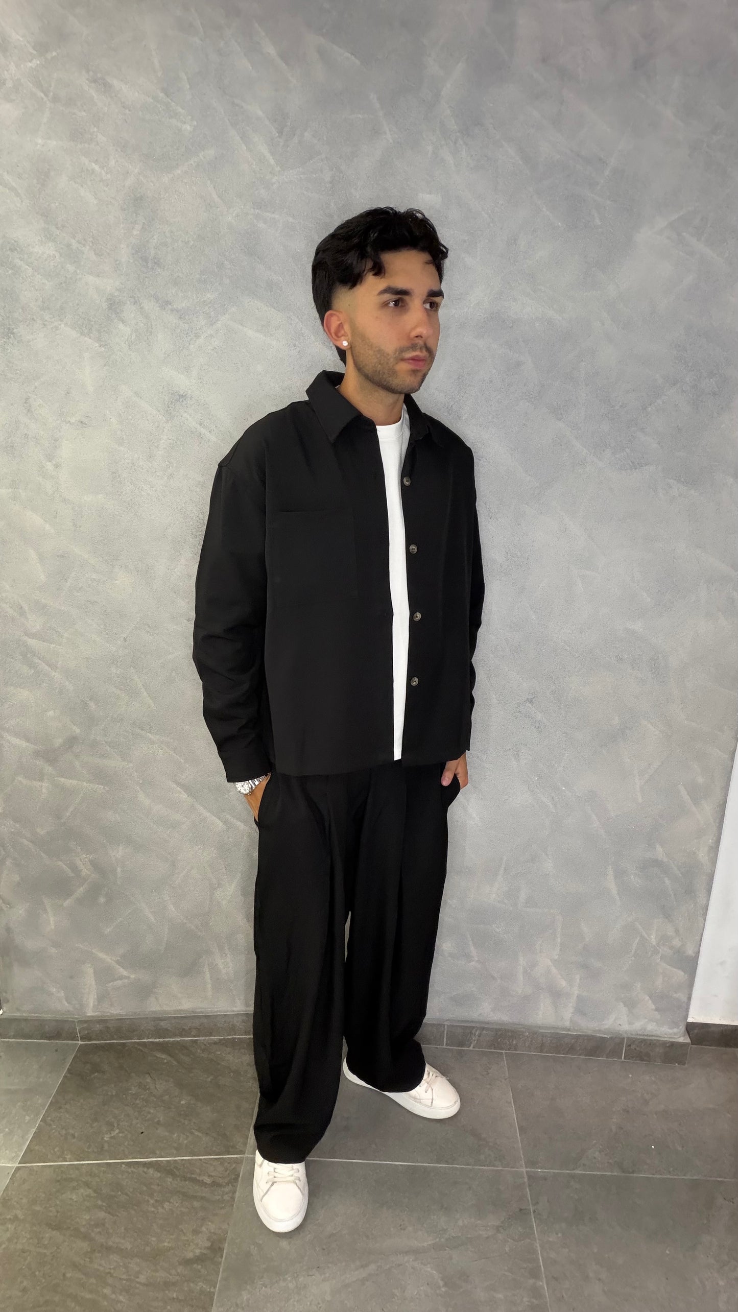 Completo black baggy